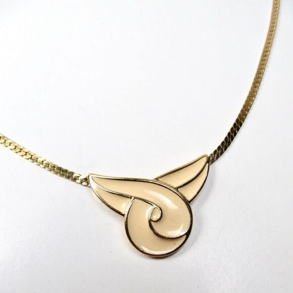 RARE VINTAGE SIGNED TRIFARI ENAMELED 16" NECKLACE NWT NOS EXCELLENT CONDITION - Picture 6 of 9